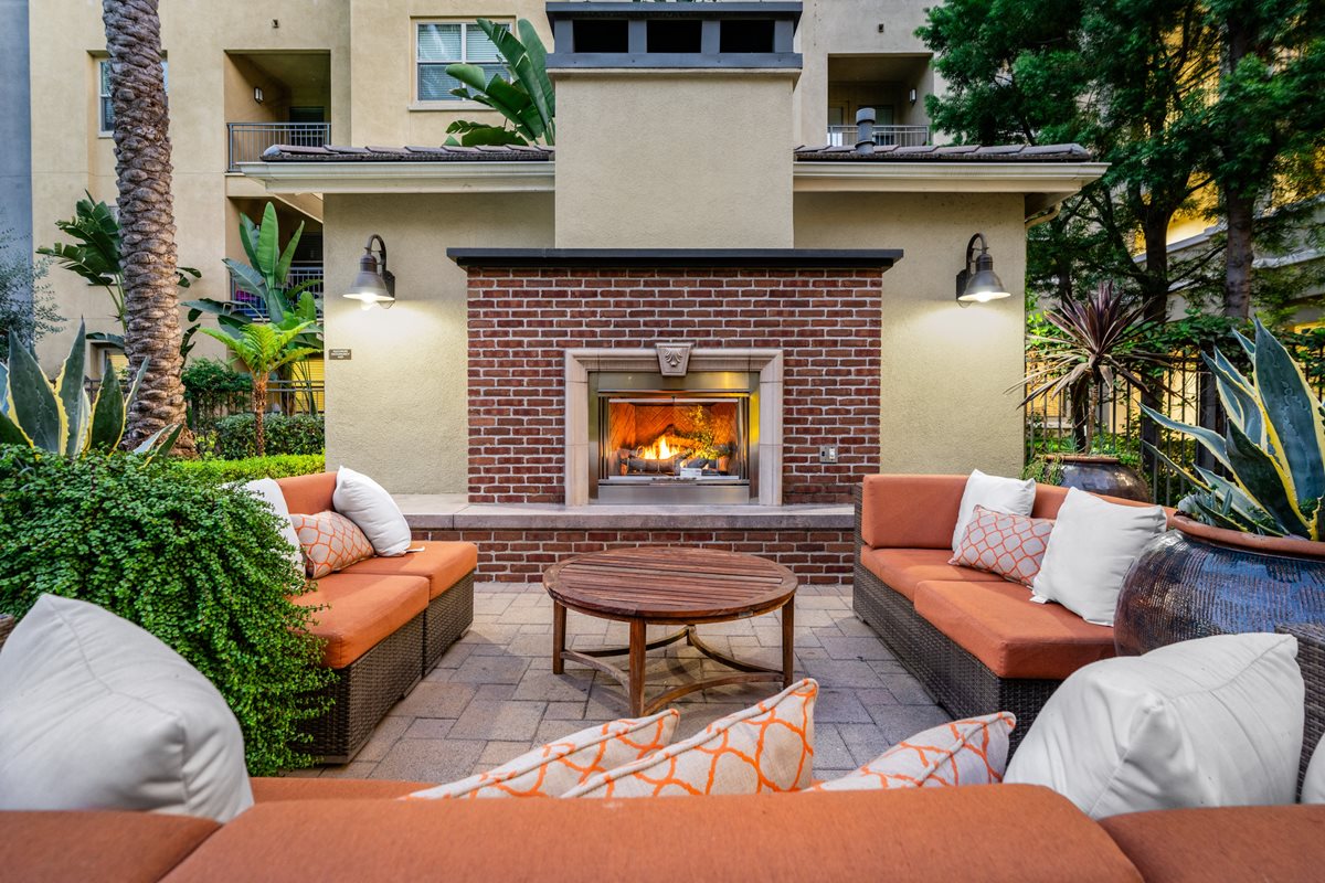 Paragon at Old Town Apartments